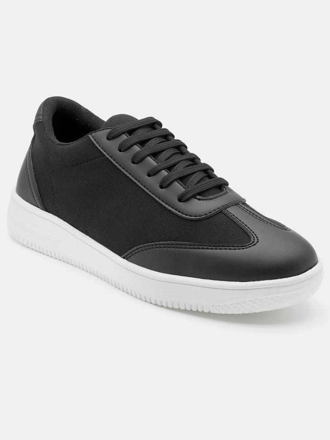 Men Low-Top Lace-Up Sneakers image number 2