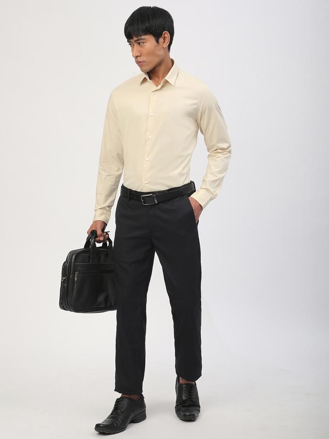 Men Solid Casual Shirt image number 1