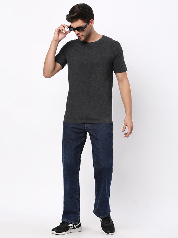 Men Regular Fit Round-Neck T-Shirt with Short Sleeves image number 1