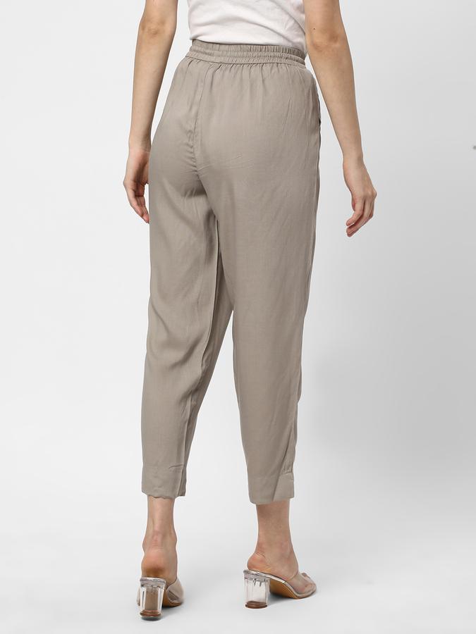 Women Straight Fit Pants image number 2