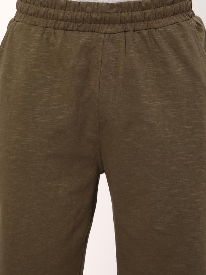 Men Flat-Front City Shorts image number 3