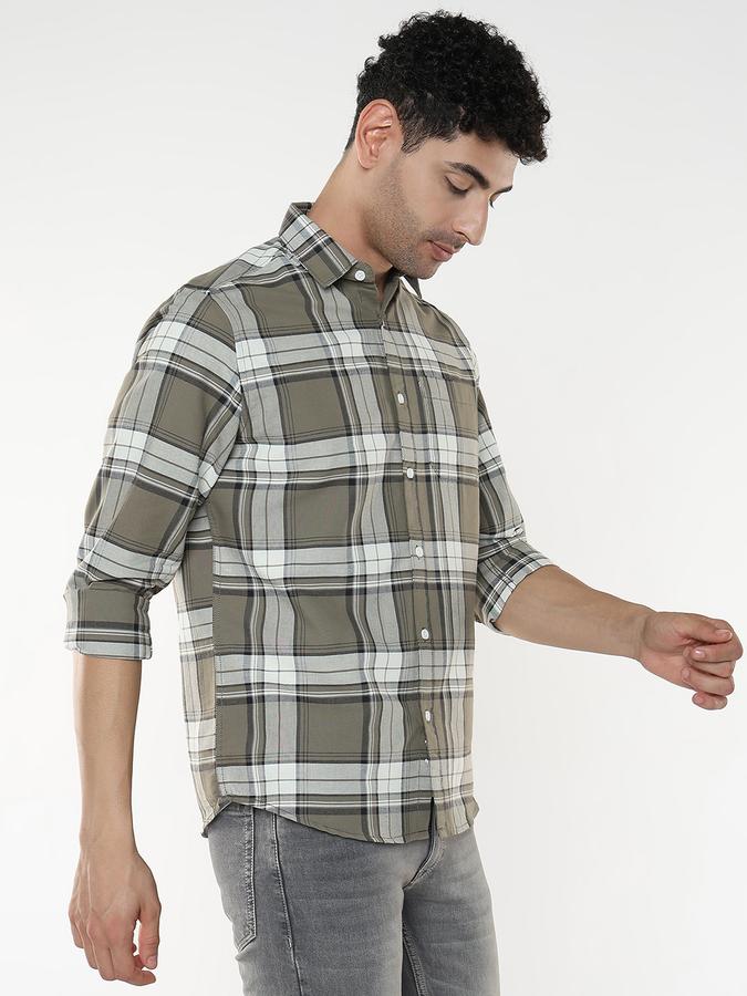 Men Checkered Casual Shirt image number 1