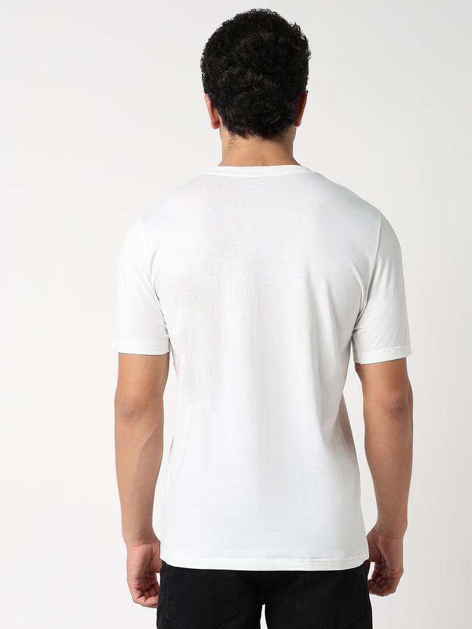 Solid Men Round Neck T-Shirt  image number 3