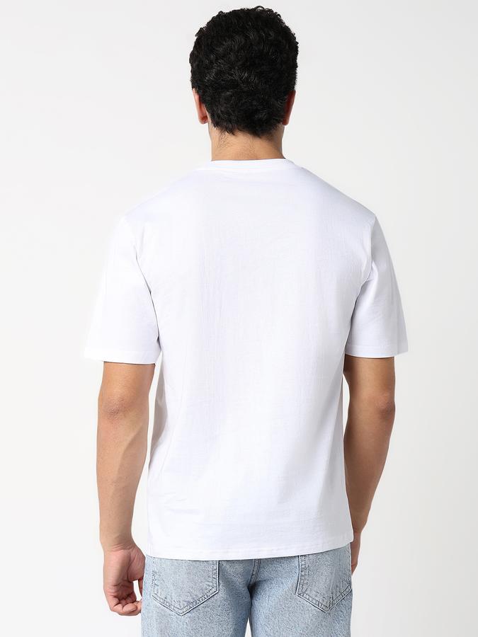 Solid Men Round Neck T-Shirt  image number 3