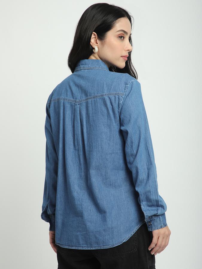 Women Solid Casual Shirt image number 2