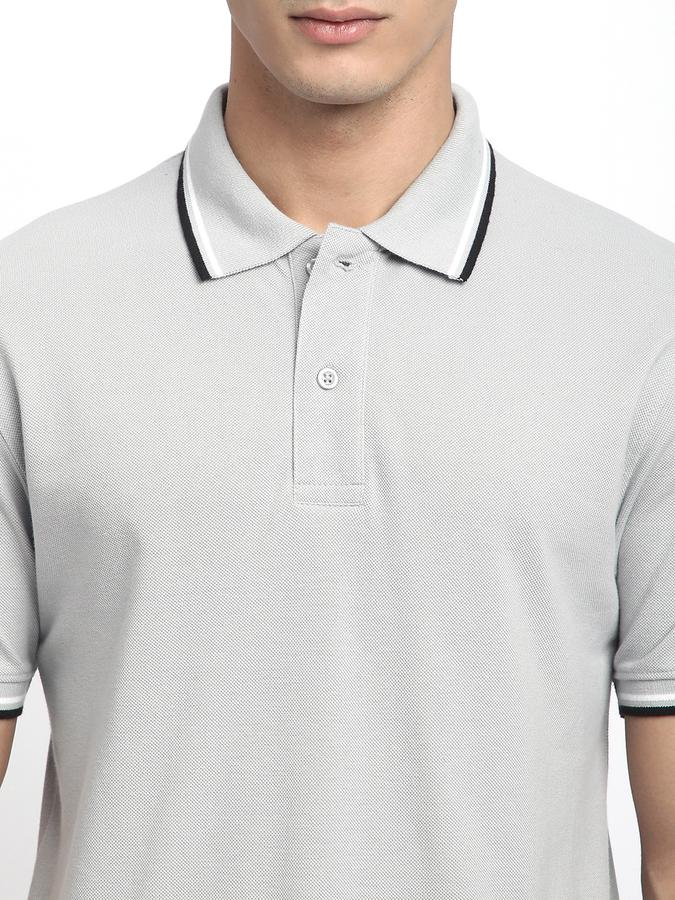 Solid Men Polo Neck T-Shirt image number 3