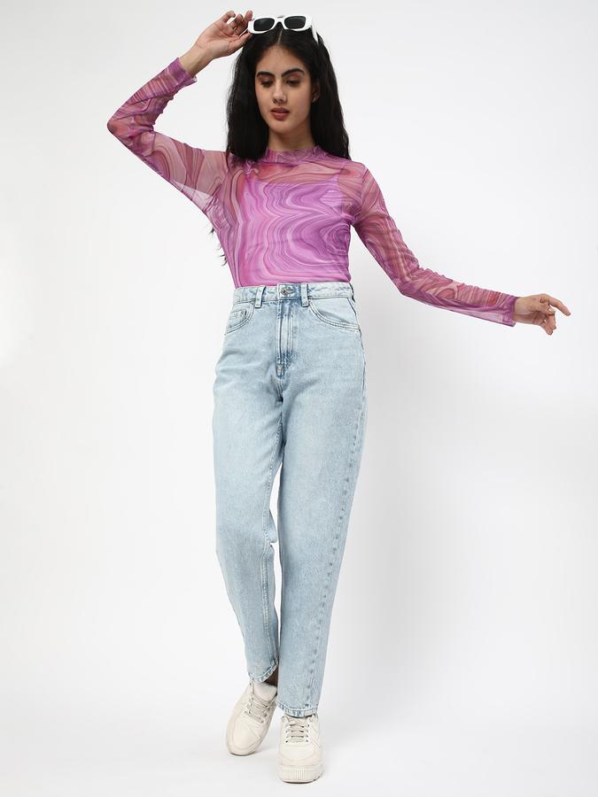 Women Lightly Washed Mom Jeans image number 1