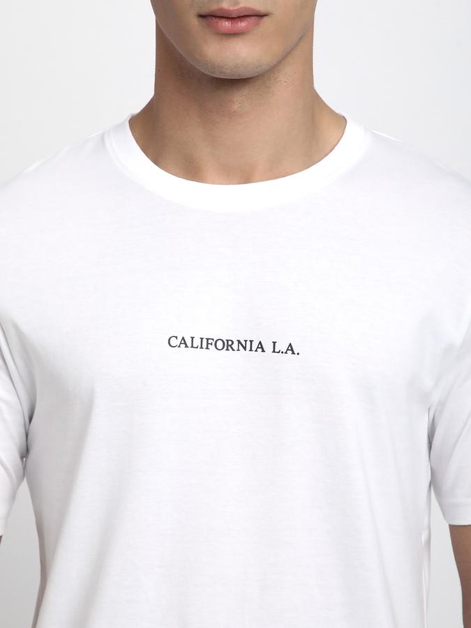 Printed Men Round Neck T-Shirt image number 3