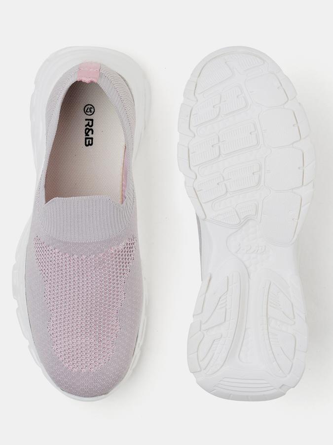 Women Round-Toe Slip-On Shoes image number 3