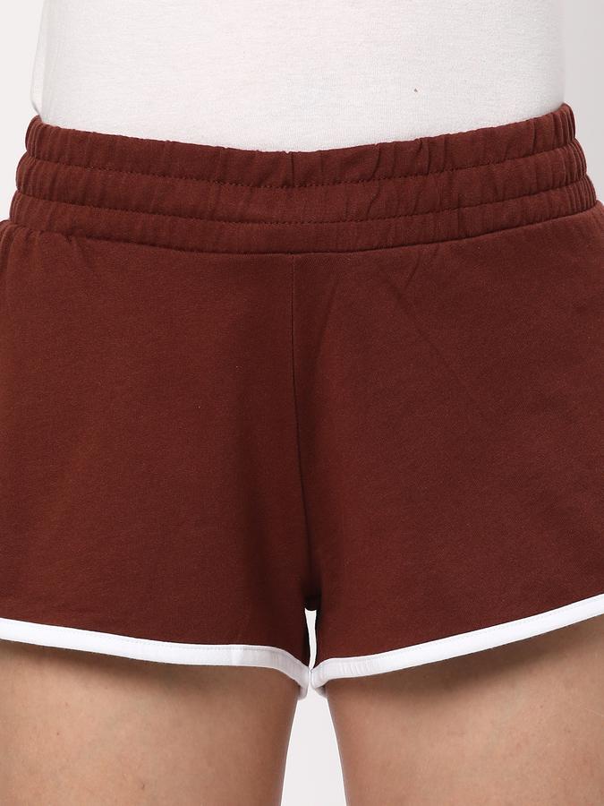 Women High-Rise Regular Fit Shorts image number 3