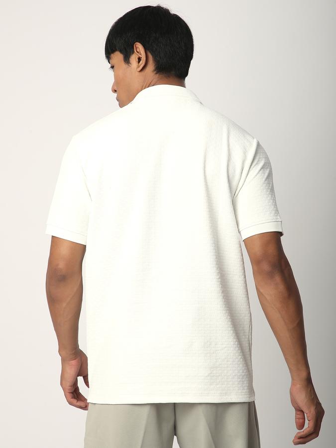 Solid Men Polo Neck T-Shirt image number 2