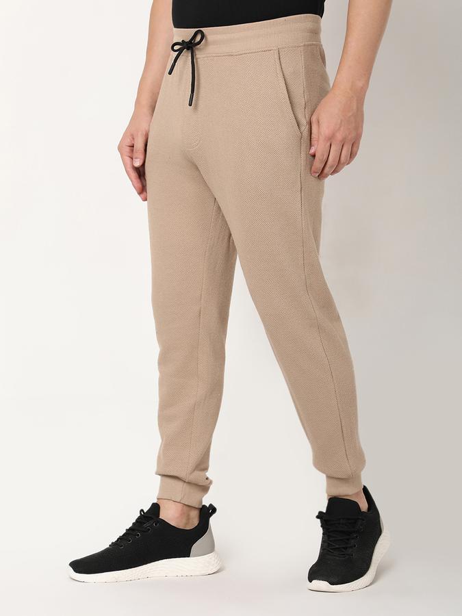 Men Relaxed Fit Jogger Pants  image number 1