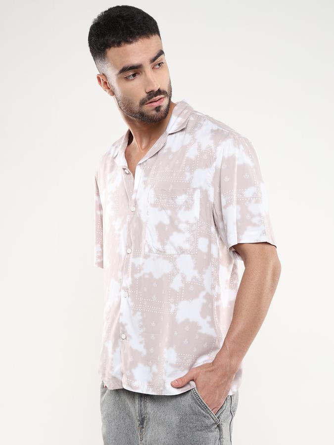 Men Printed Relaxed Fit Shirt image number 2