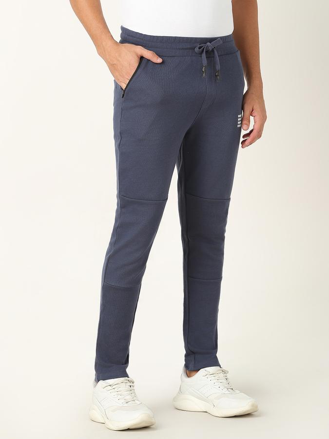 Men Straight Fit Flat-Front Trousers image number 2