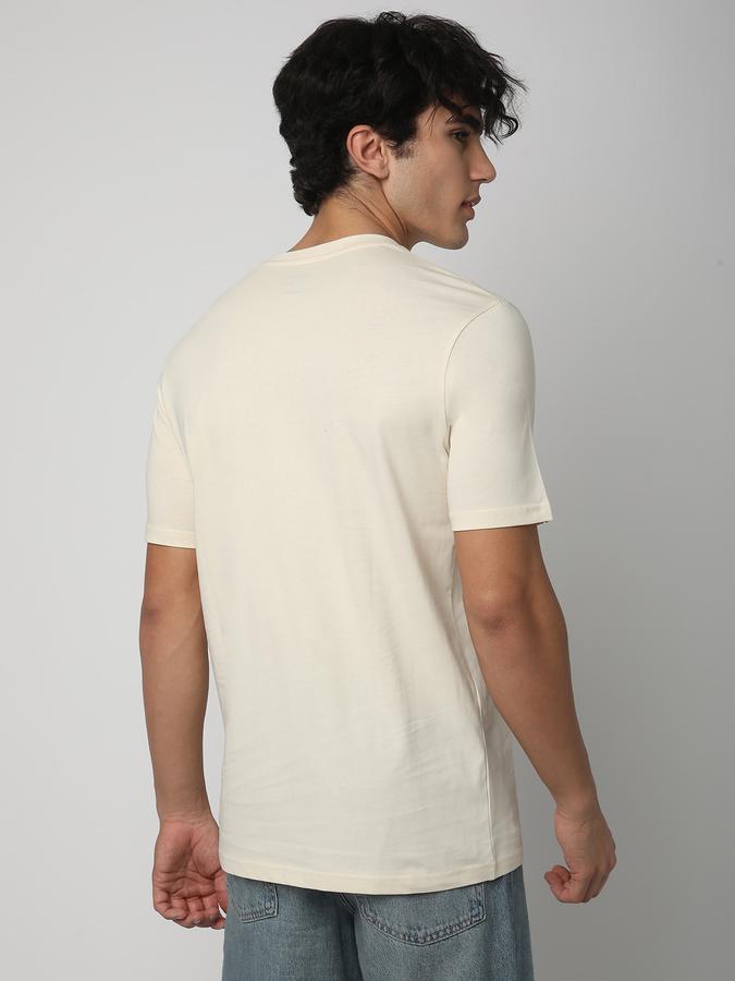 Solid Men Round Neck T-Shirt image number 2