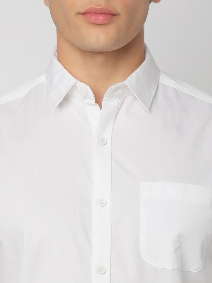 Men Solid Casual Shirt image number 3