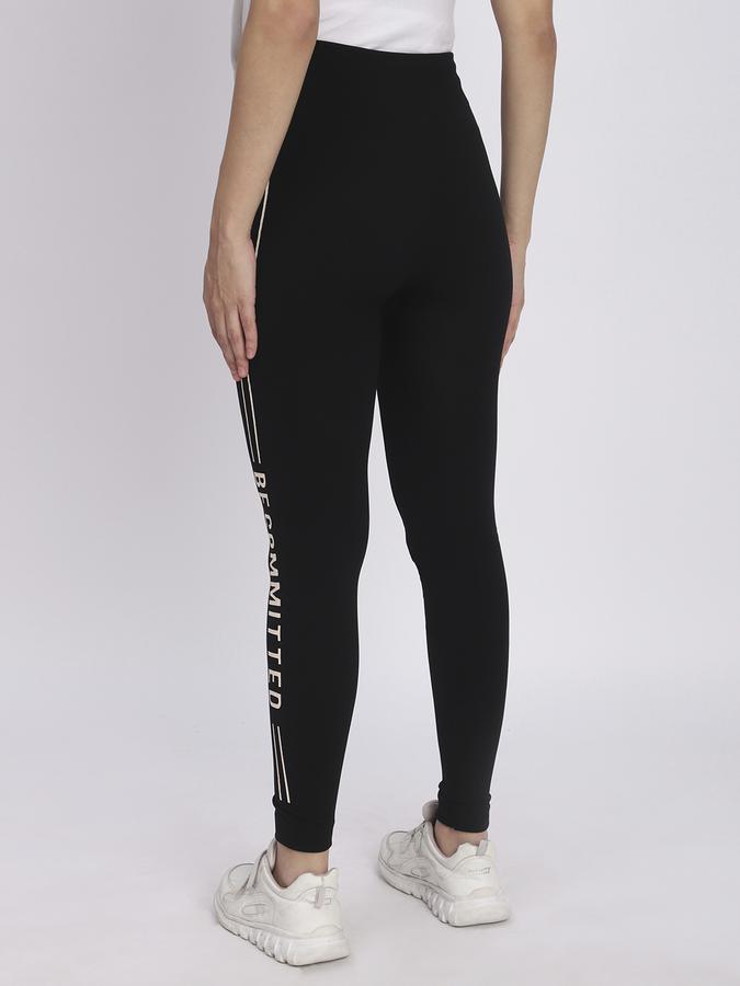 Women Graphic Legging image number 2