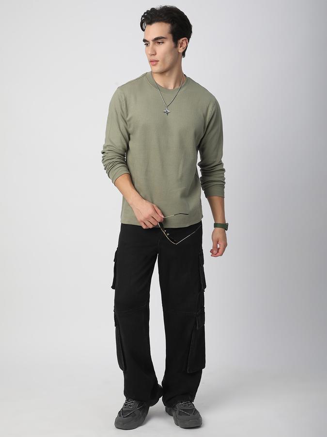 Solid Men Round Neck T-Shirt image number 1