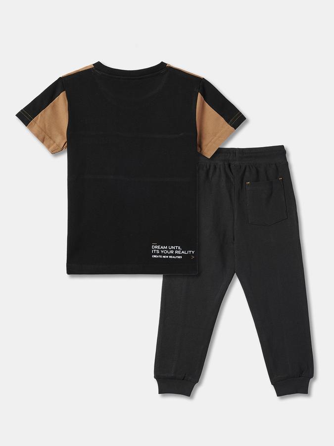 Boys Colourblock T-Shirt & Joggers Set image number 1