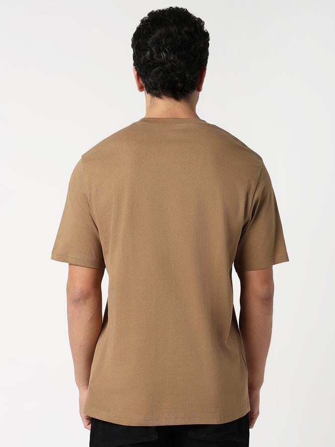 Solid Men Round Neck T-Shirt  image number 3