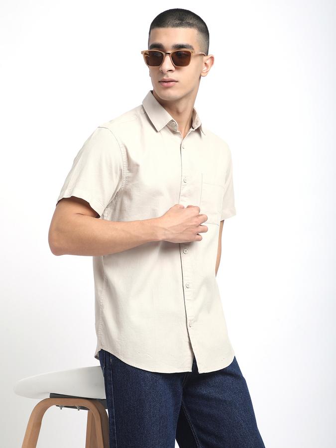 Men Solid Casual Shirt image number 0