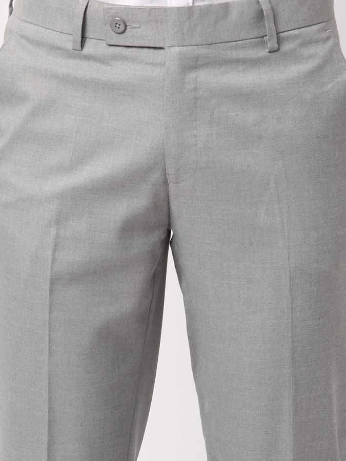 Men Slim Fit Flat-Front Trousers with Insert Pockets image number 3