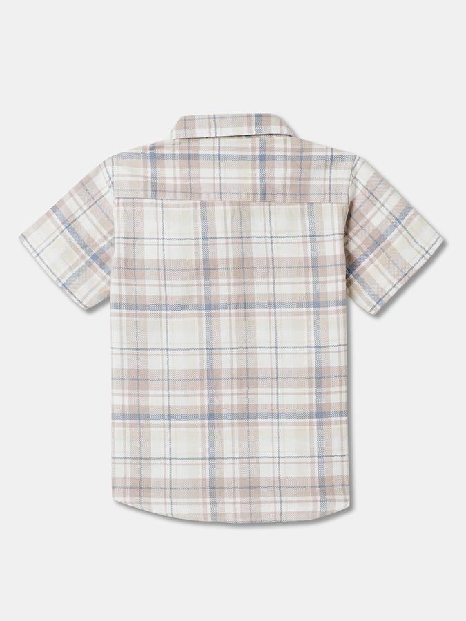 Boys Checkered Relaxed Fit Shirt image number 1