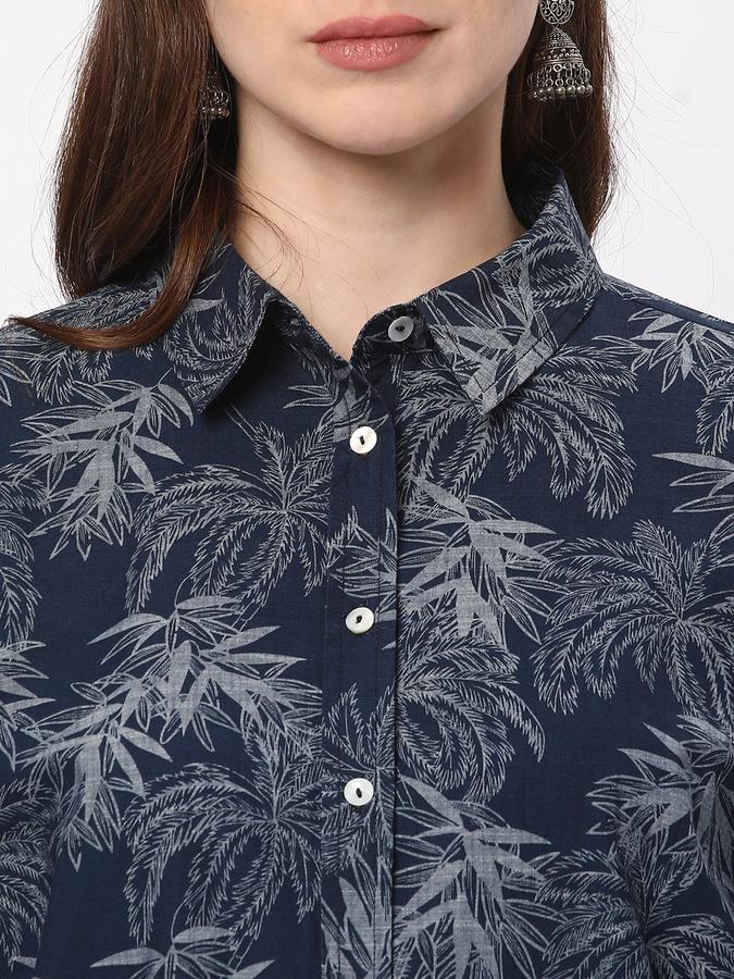 Women Tropical Relaxed Fit Top with Collar Neck image number 3