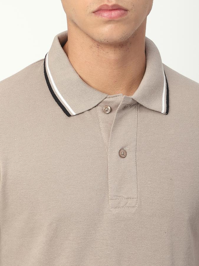 Solid Men Polo Neck T-Shirt image number 3