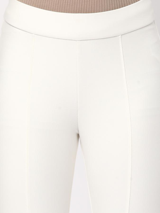 Women Skinny Fit Pants with Elasticated Waistband image number 3