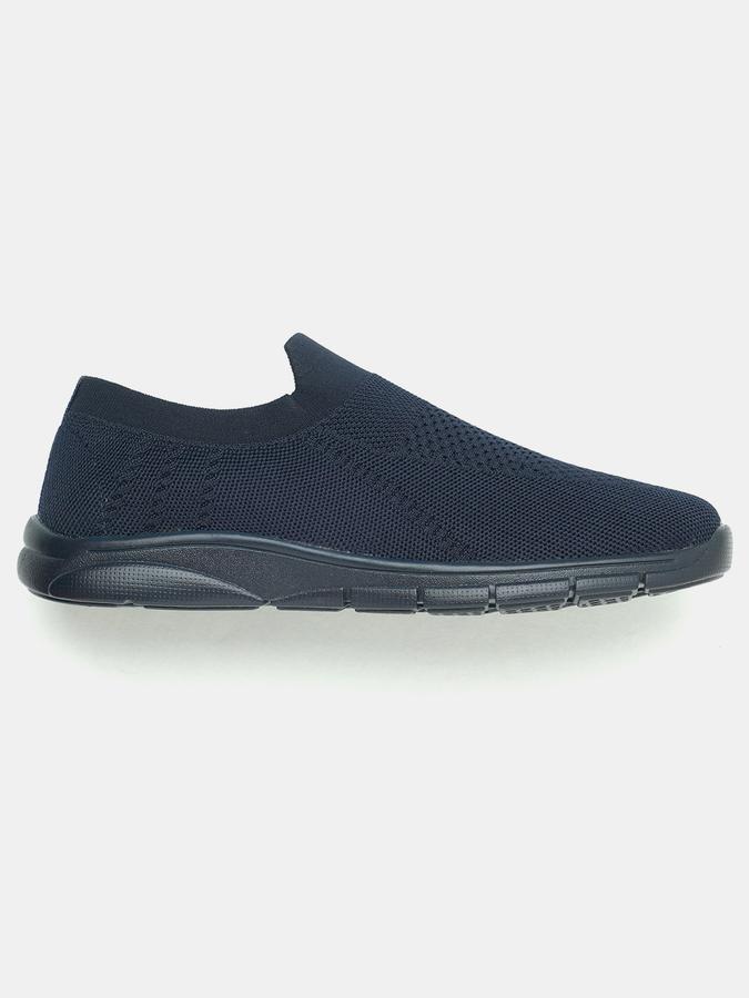 Men Low-Top Sneakers with Slip-On Styling image number 1