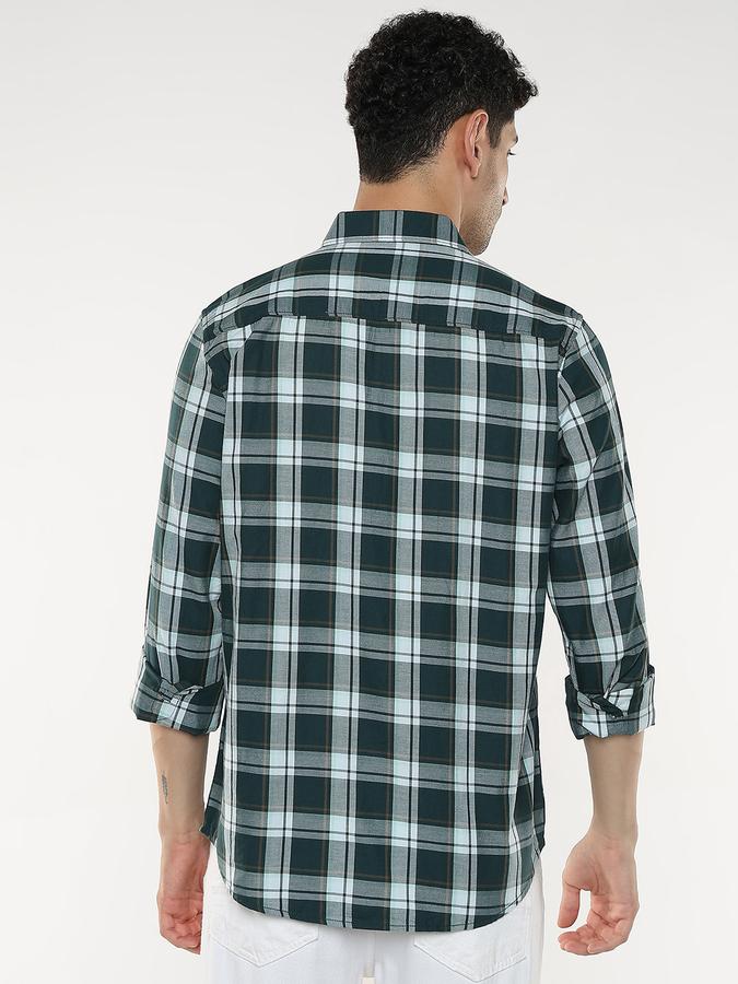 Men Checkered Casual Shirt image number 3