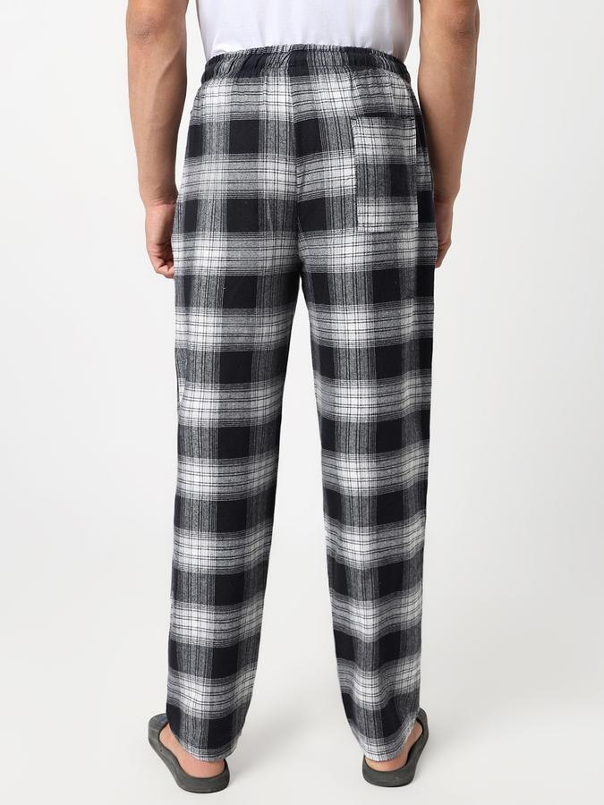 Checkered Men Track Pants  image number 3