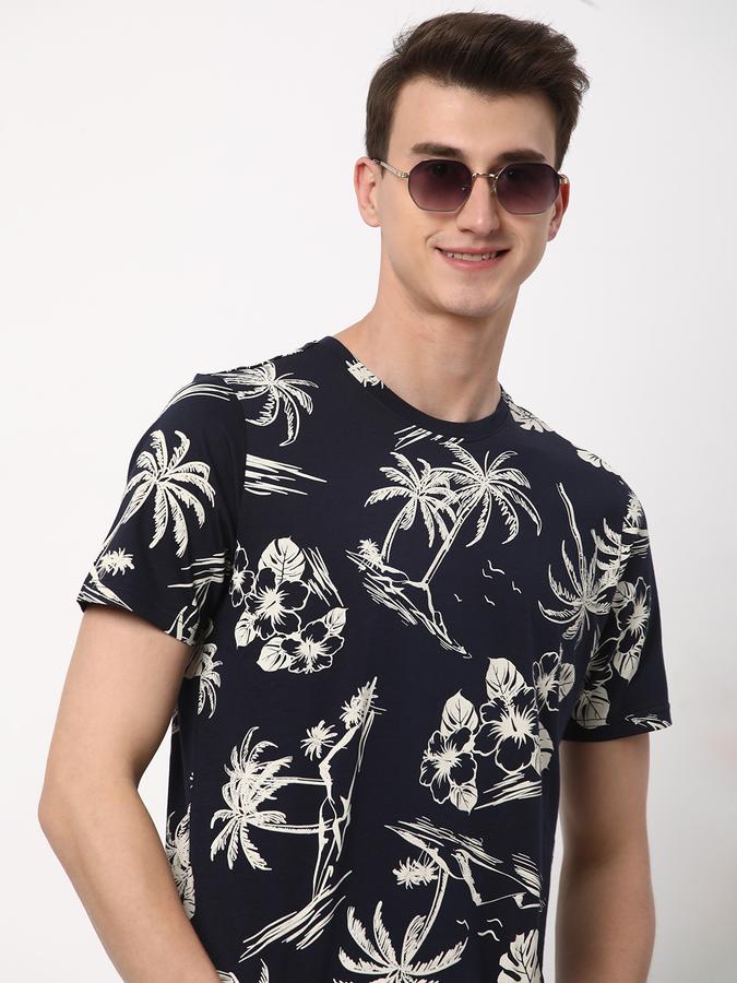 Men Printed Regular Fit Round-Neck T-Shirt image number 0