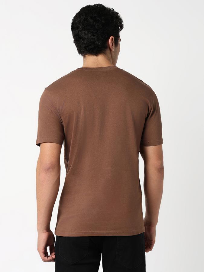 Solid Men Round Neck T-Shirt  image number 3