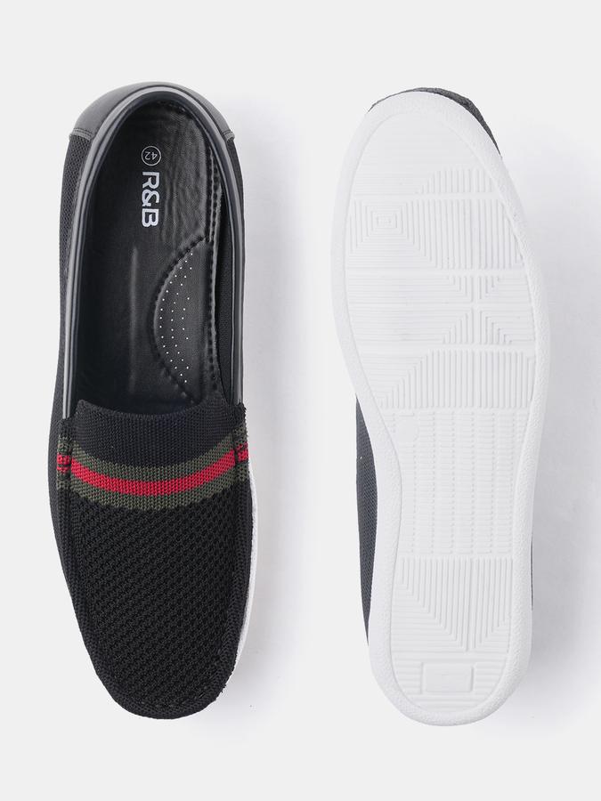 Men Round-Toe Slip-On Sandals image number 3