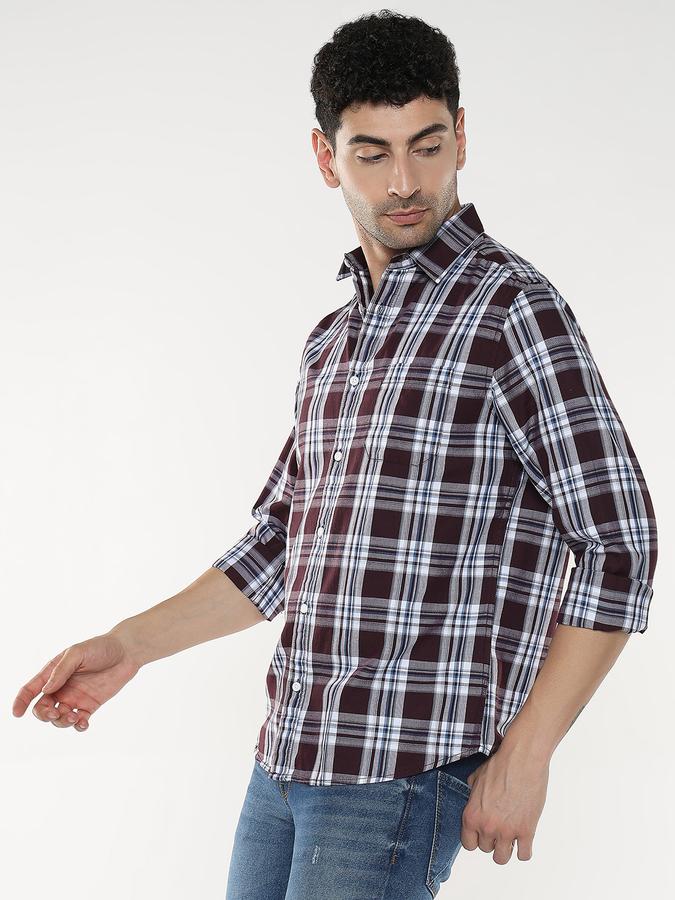 Men Checkered Casual Shirt image number 2