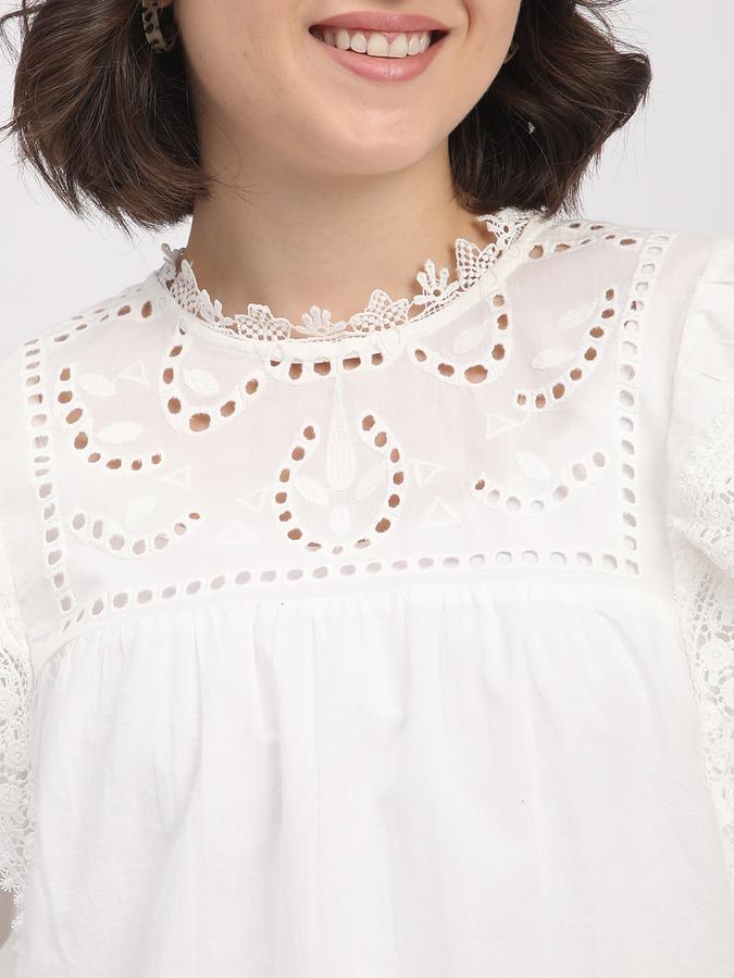 Women Textured Top image number 3