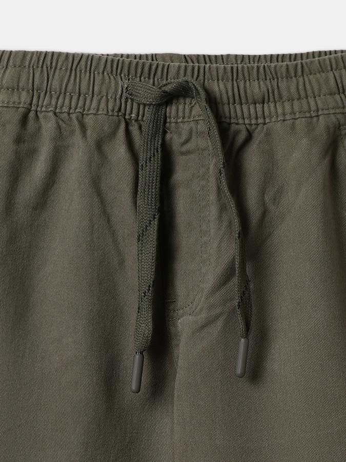 Boys Solid Pants & Trousers image number 3