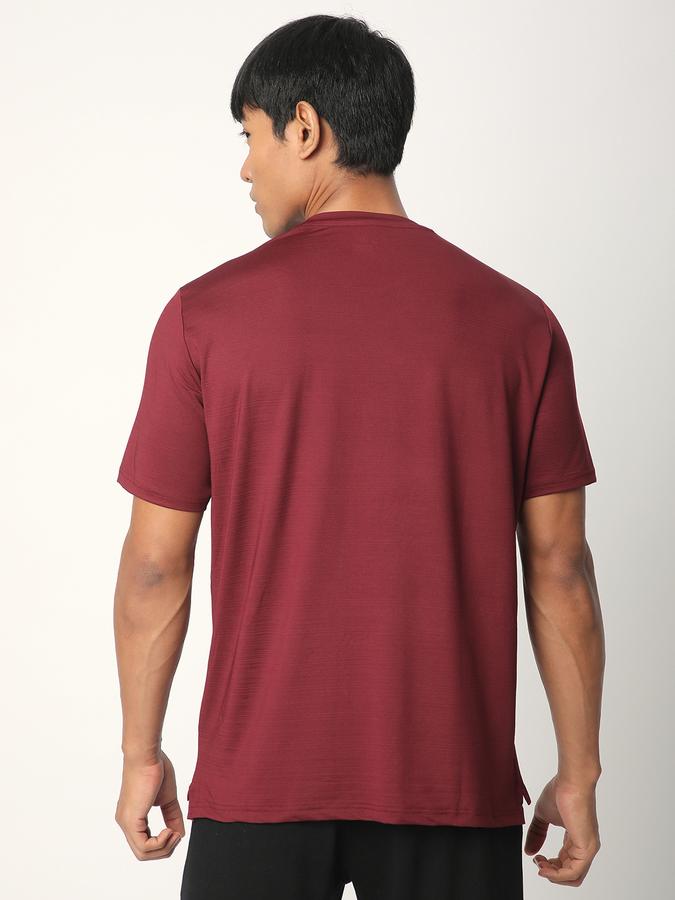 Printed Men Round Neck T-Shirt image number 2