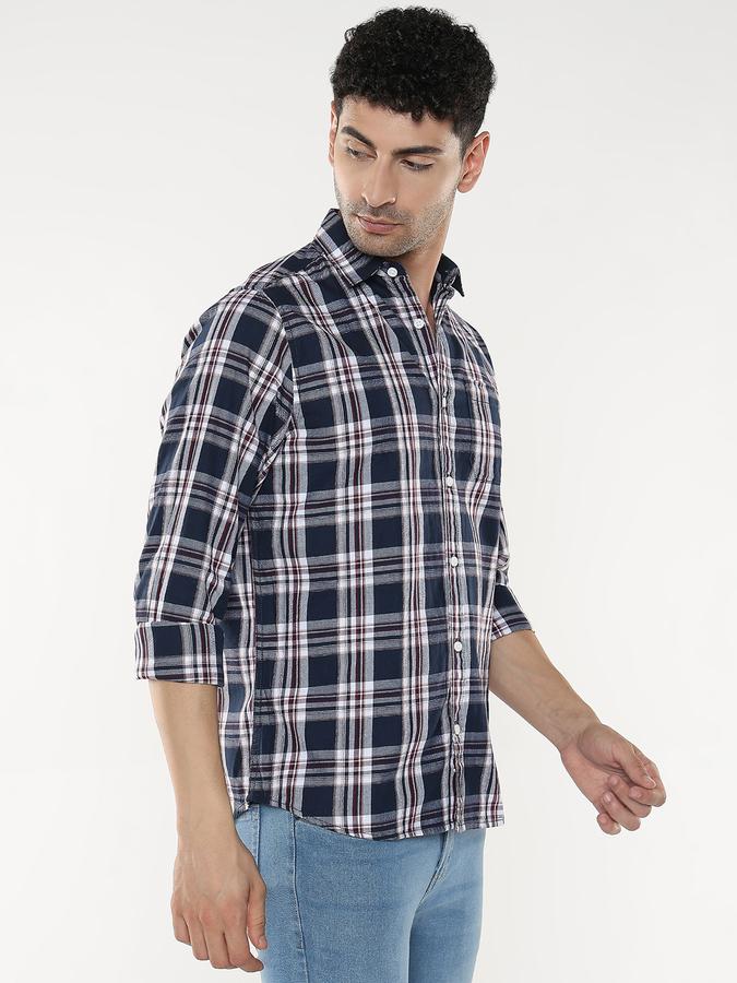 Men Checkered Casual Shirt image number 1