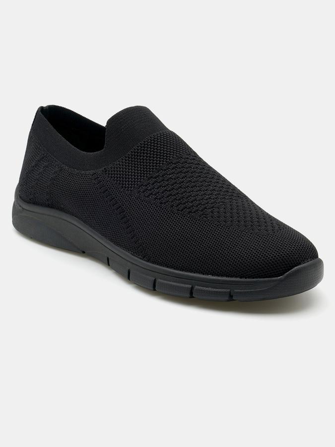 Men Knitted Slip-On Sneakers image number 2