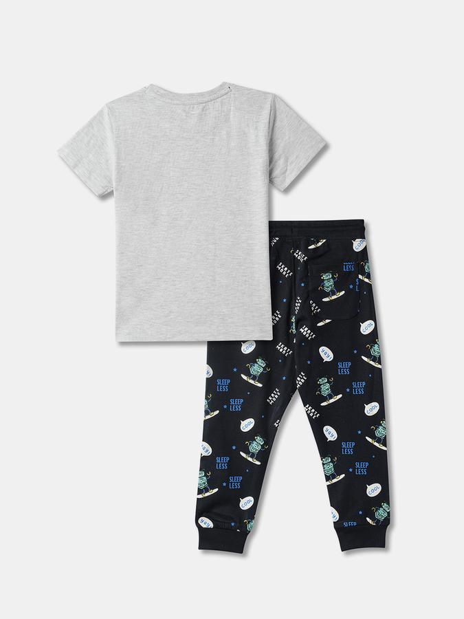 Boys Graphic Print T-Shirt & Joggers Set image number 1