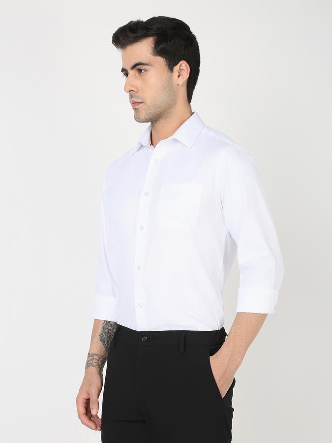 Men Slim Fit Shirt with Cutaway Collar image number 1