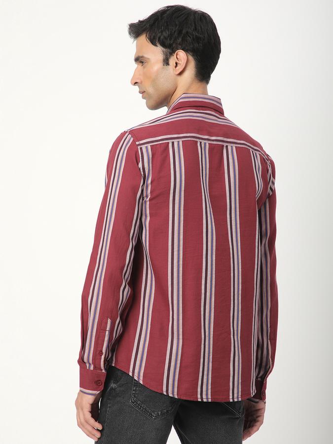 Men Striped Casual Shirt image number 2