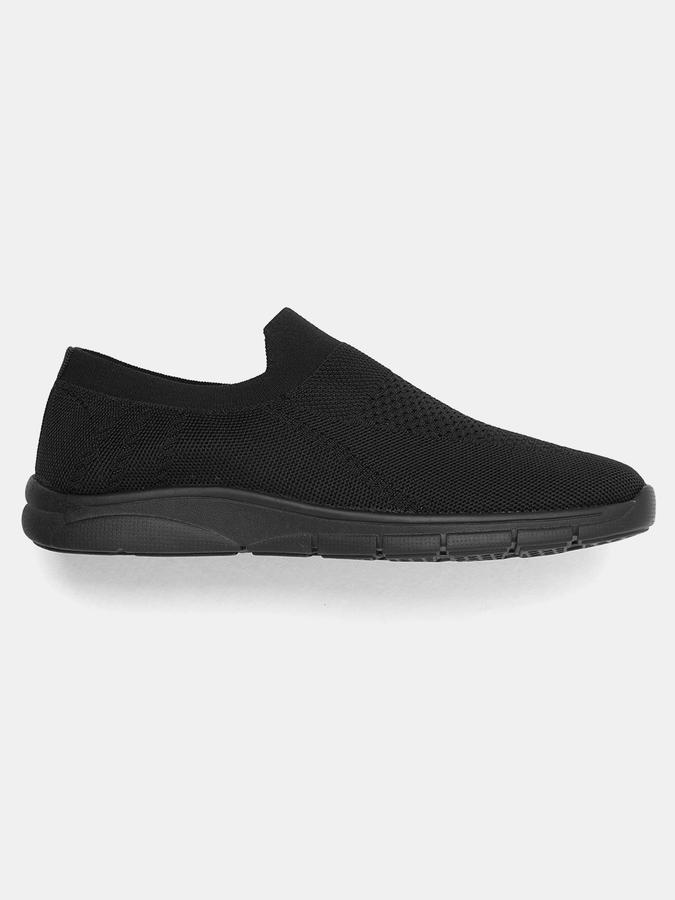 Men Knitted Slip-On Sneakers image number 1