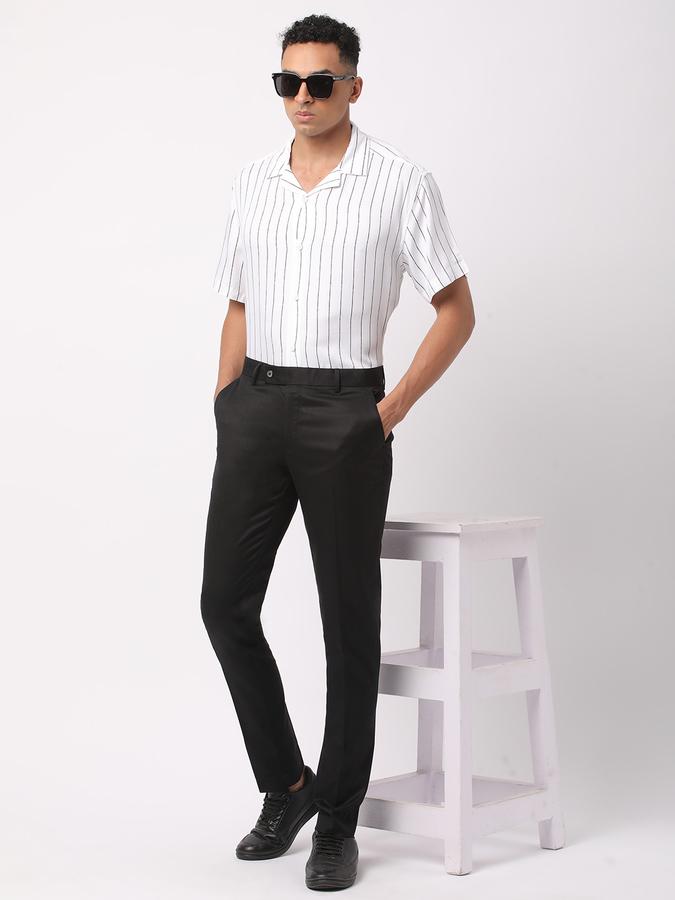 Men Slim Fit Flat-Front Trousers with Insert Pockets image number 1