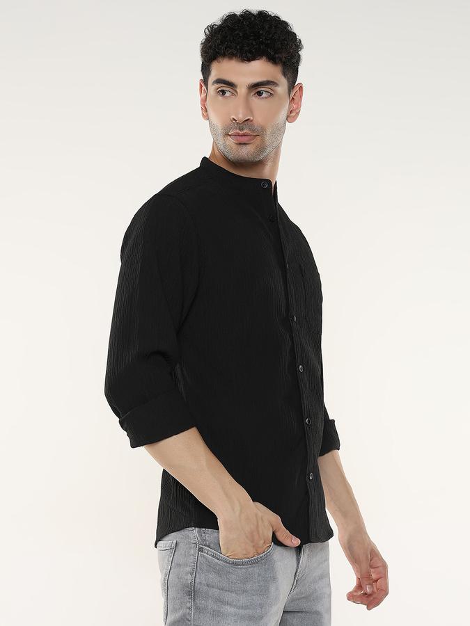 Men Solid Casual Shirt image number 1