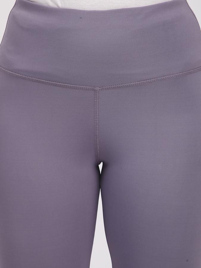 R&B Solid Women Tights image number 3