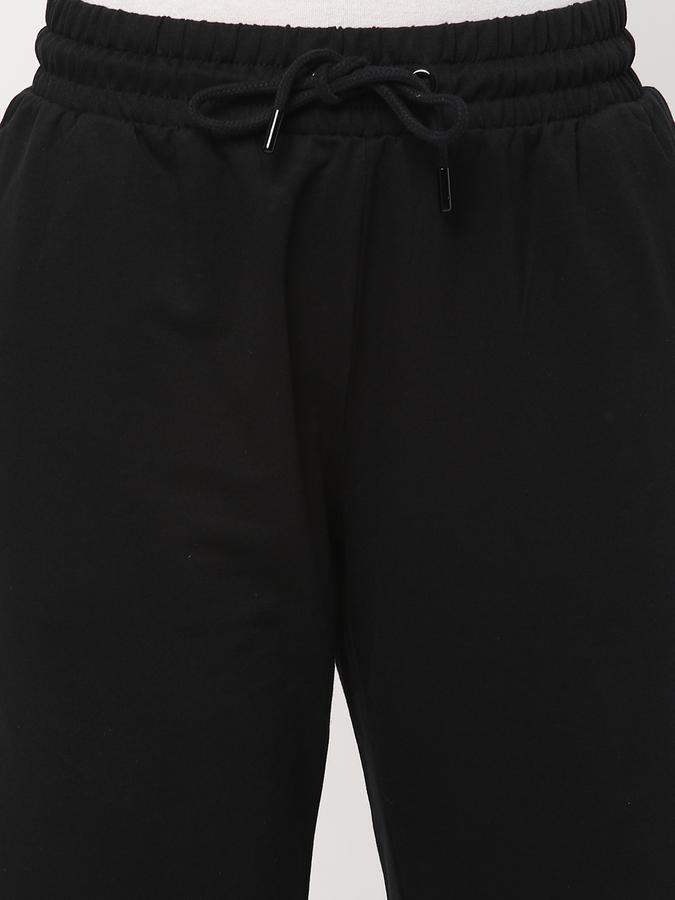 Women Joggers with Insert Pockets image number 3